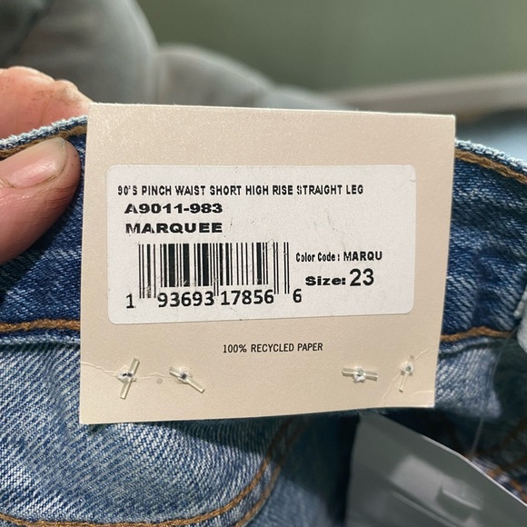 Agolde 90's Pinch Waist Short High Rise Straight Leg in Marquee Size 23 - Picture 9 of 12